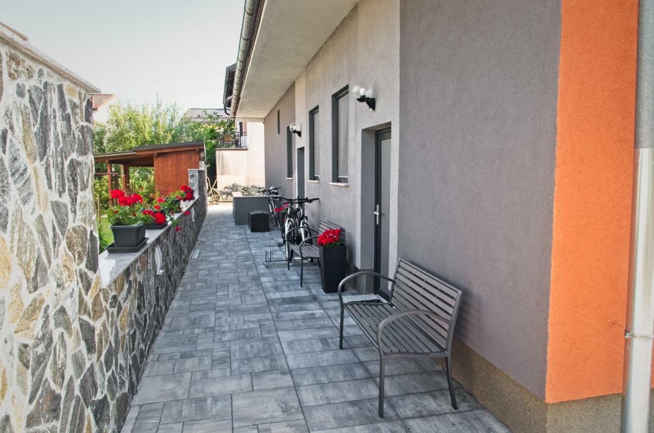 Apartments Drevi Lublaň Exteriér fotografie