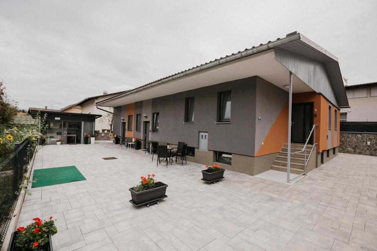 Apartments Drevi Lublaň Exteriér fotografie